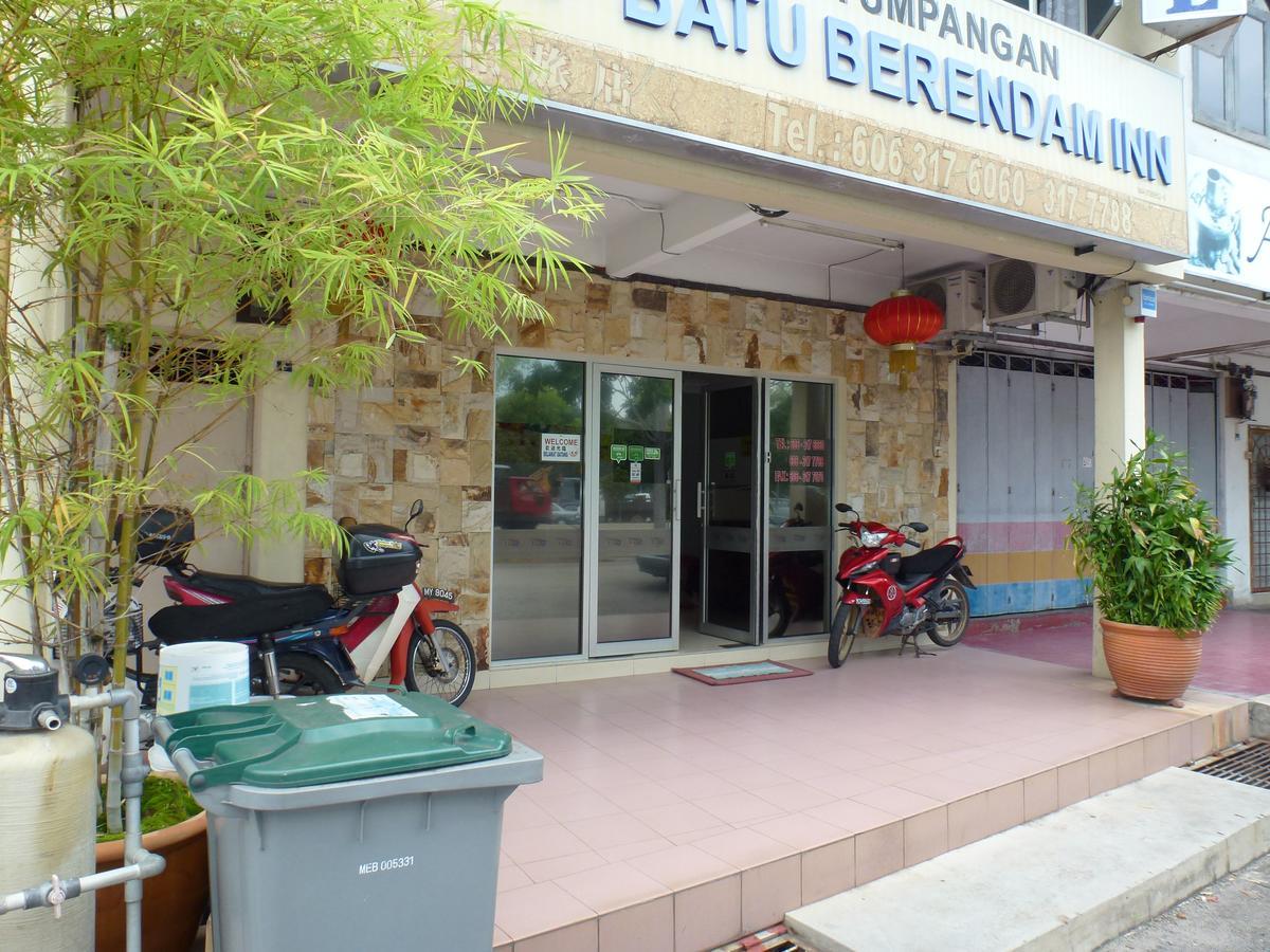 Batu Berendam Inn Kampong Sungai Putat Экстерьер фото